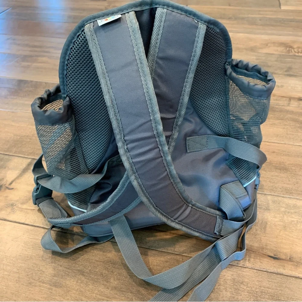 Outward Hound PoochPouch Front Dog Carrier - size medium, gray